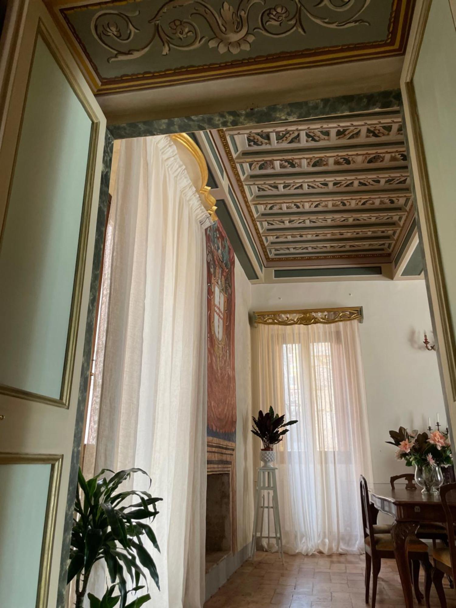 Palazzo Lauri Spoleto Apartment ภายนอก รูปภาพ