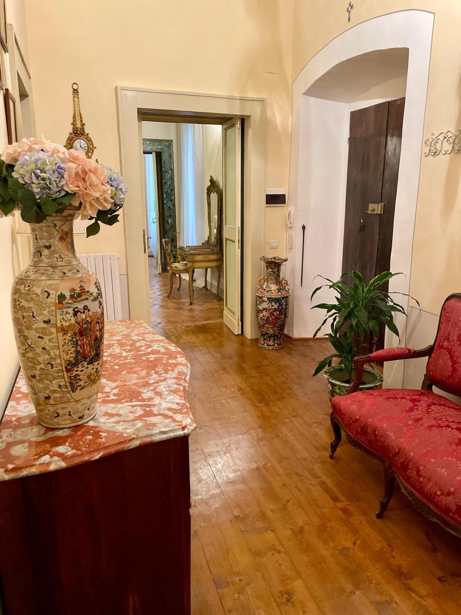 Palazzo Lauri Spoleto Apartment ภายนอก รูปภาพ